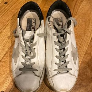 Golden goose superstar size 8